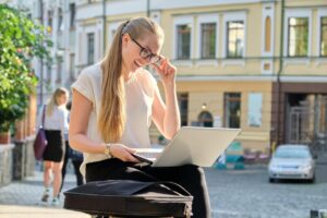 Bezrobocie w Polsce na przestrzeni lat – jak zmieniał się rynek pracy