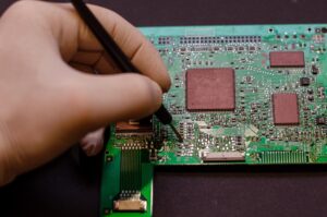 Jak złożyć PIT elektronicznie? Prosty poradnik krok po kroku